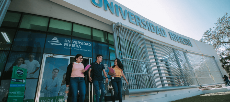 Universidad Riviera playa del carmen