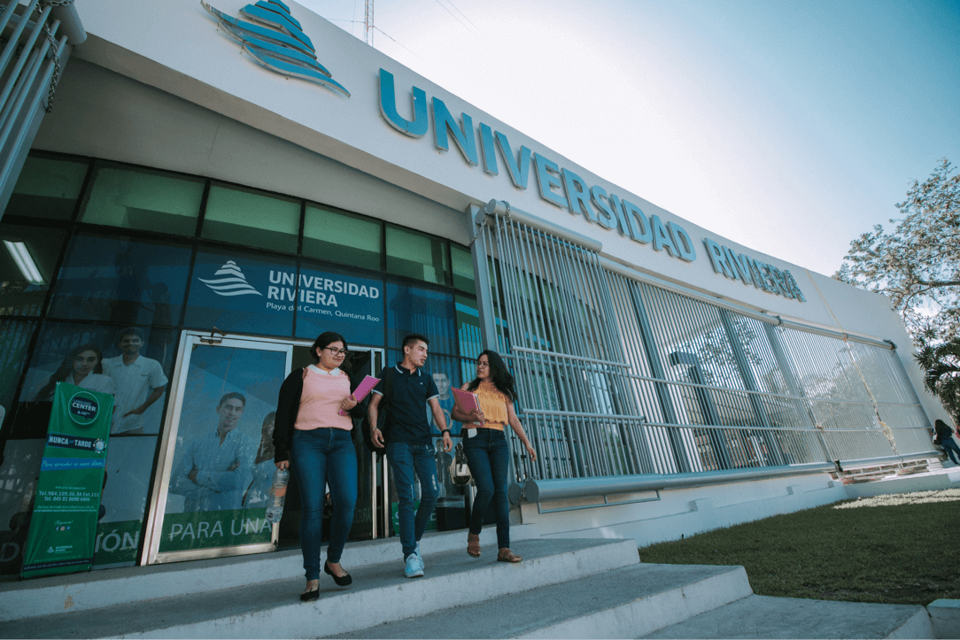 Universidad Riviera playa del carmen